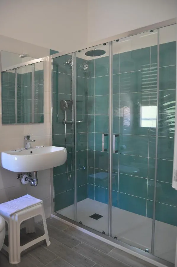 Hotel Susy - Ambienti Rinnovati - Direttamente Su Viale Dante E A Due Passi Dal Mare リッチョーネ
