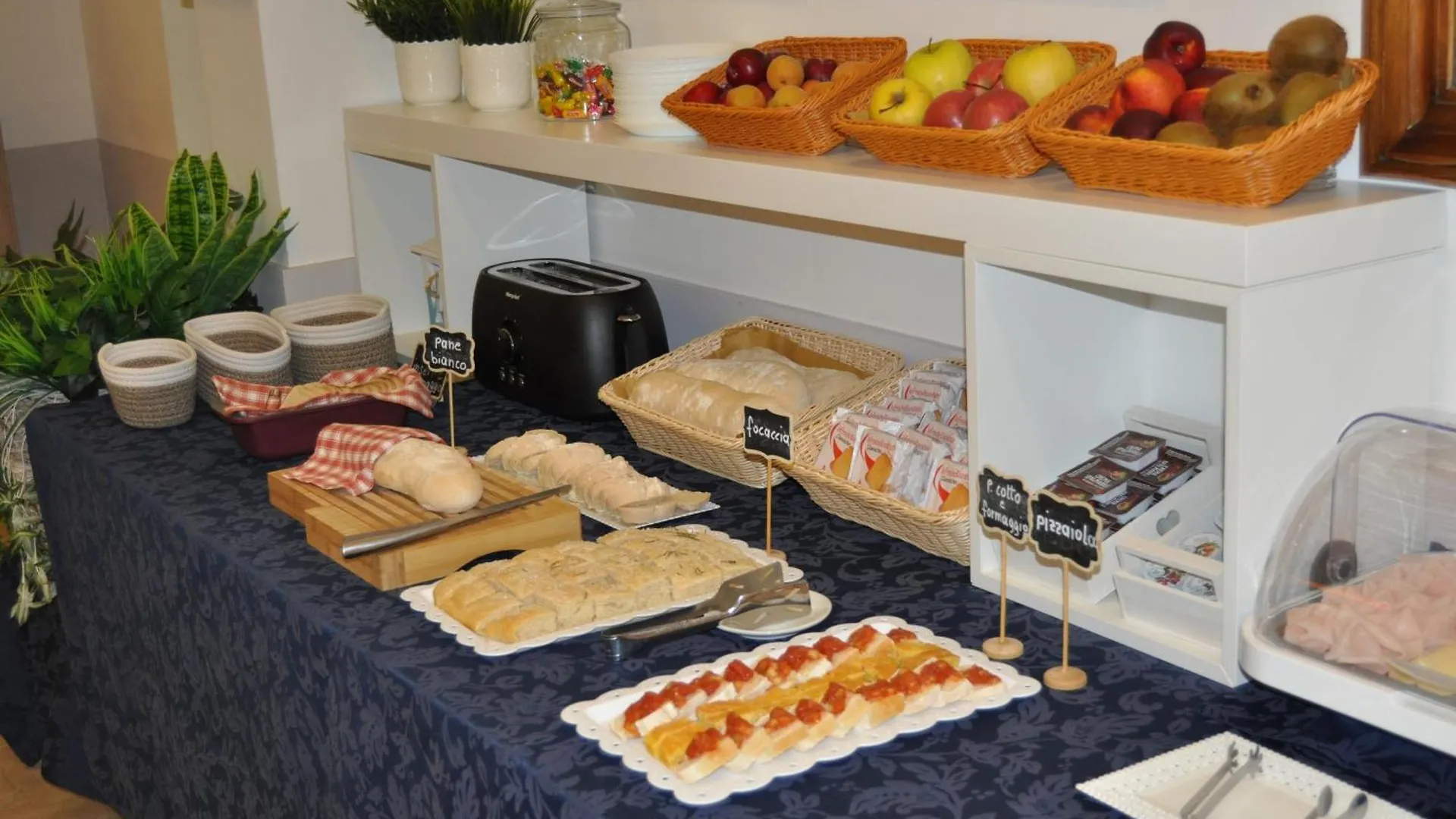 **  Hotel Susy - Ambienti Rinnovati - Direttamente Su Viale Dante E A Due Passi Dal Mare リッチョーネ イタリア